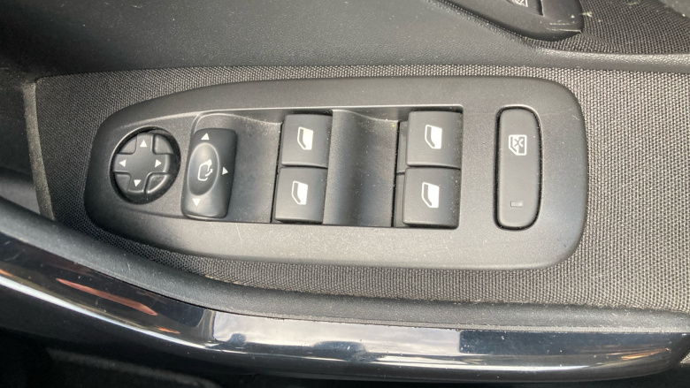 Peugeot 208 1.2 PureTech 82 Tech Edition 5dr [Start Stop] Petrol Hatchback